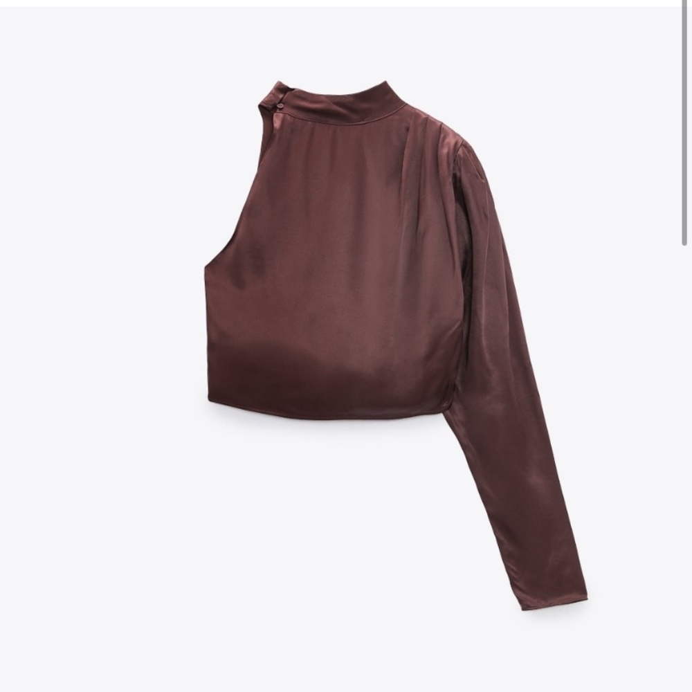 NWT! ZARA asymmetric crop top - Picture 4 of 7